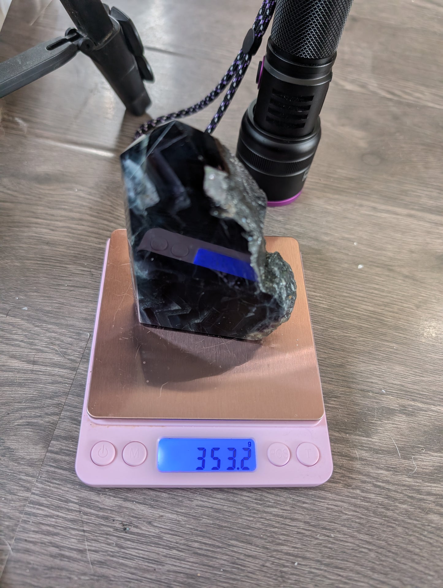 UV Reactive Fluorite Tower – Red & Blue Fluorescence – Polished Fluorite Point – 353g