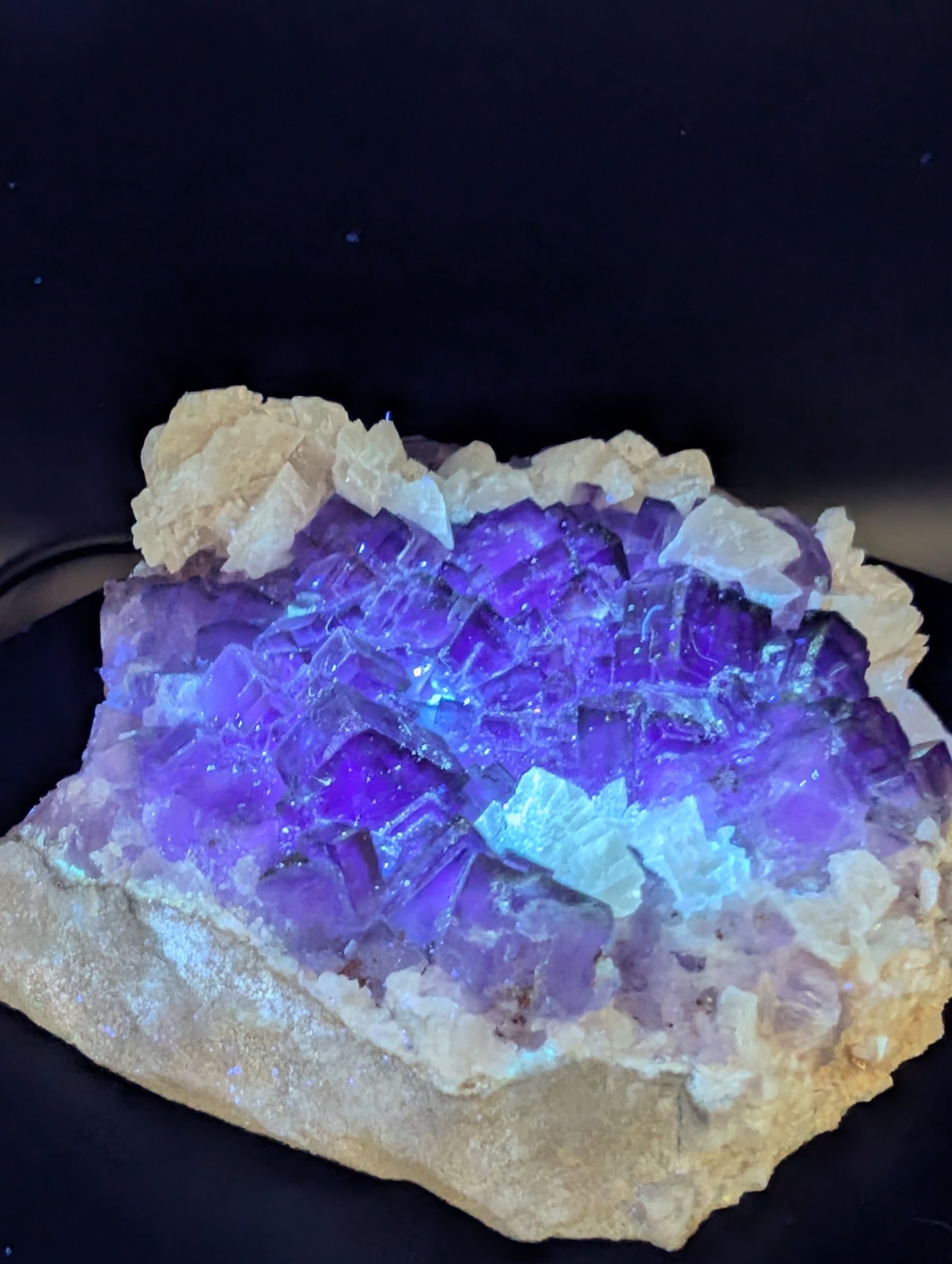 Purple Fluorite with Calcite Crystals – Fluorescent Cabinet Mineral Specimen (74mm)