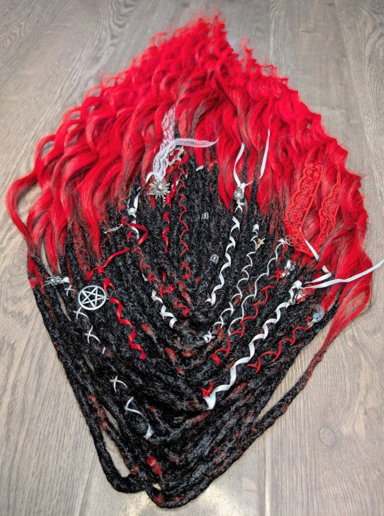 Gothic Black & Red Dreadlock Extensions – Curly Ombre Synthetic Dreads with Charms