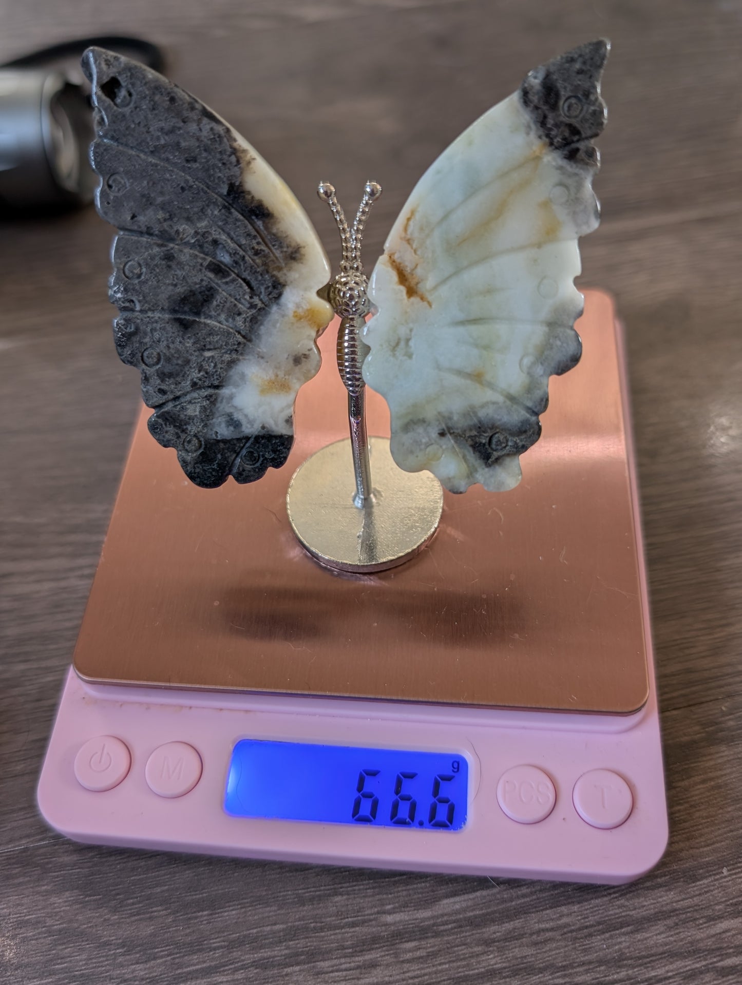 High-Contrast Dendritic Agate Butterfly on Stand – Black & White Crystal Carving